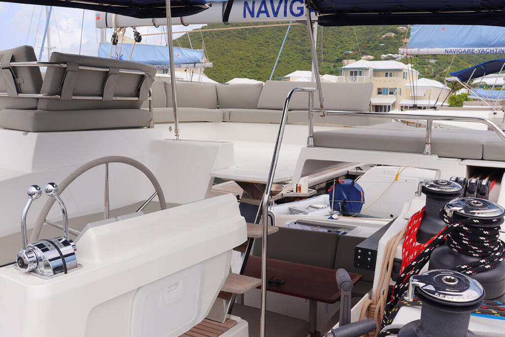 Fountaine Pajot Tanna 47 No Shoes_X