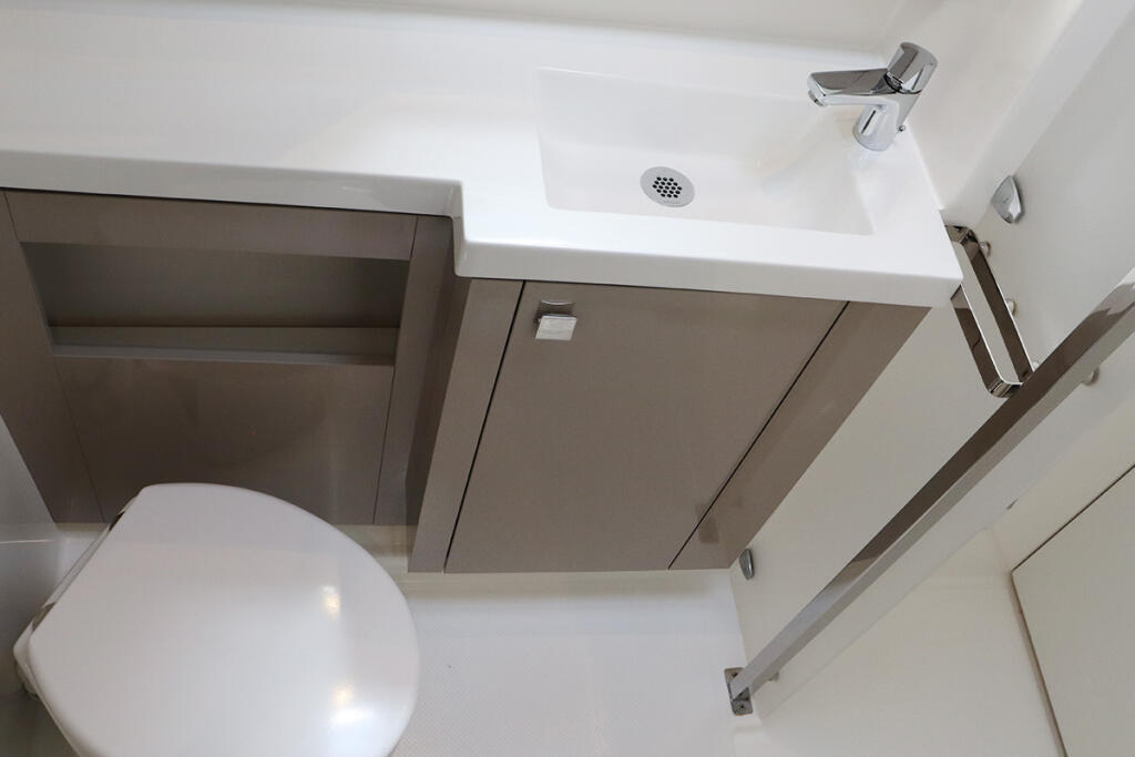 Fountaine Pajot Tanna 47 No Shoes_X