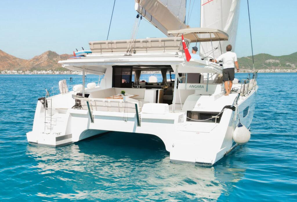 Fountaine Pajot Tanna 47 Angara