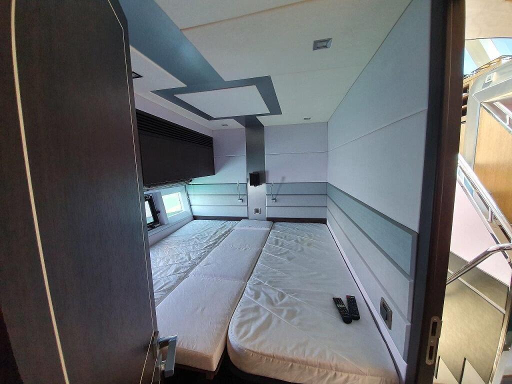 Galeon 700 Skydeck Obession Two