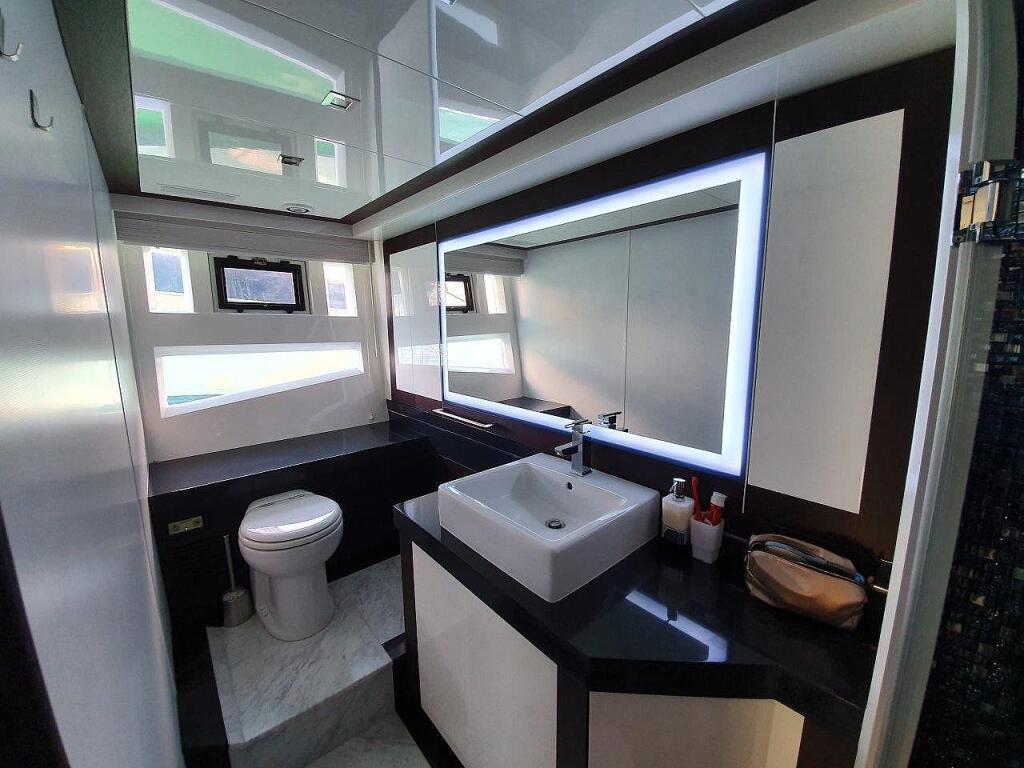 Galeon 700 Skydeck Obession Two