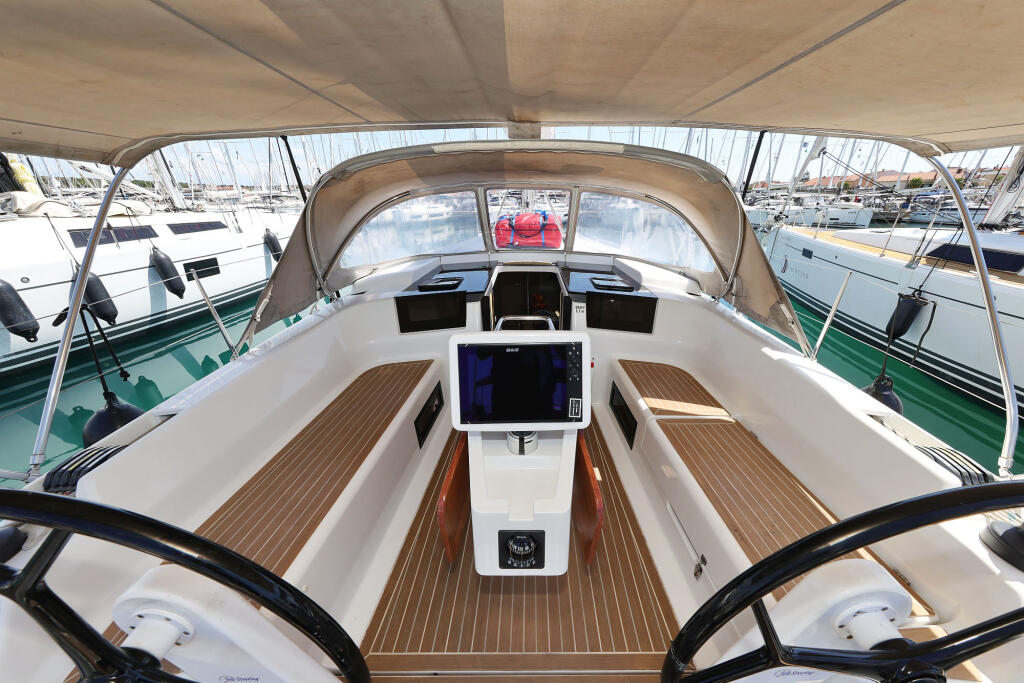 Hanse 388 Brukus