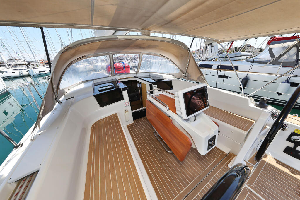 Hanse 388 Brukus