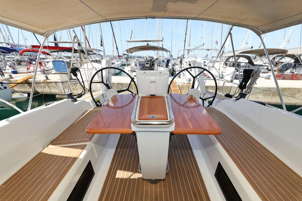 Hanse 388 Brukus