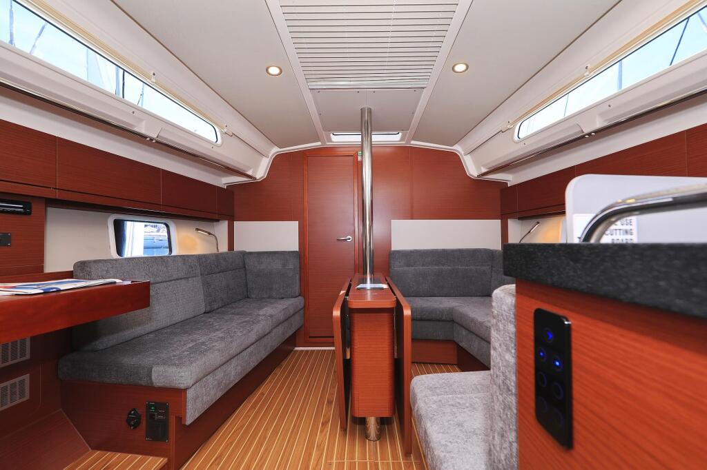 Hanse 388 Jolana