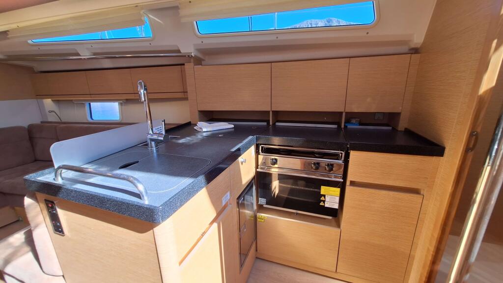 Hanse 388 Sunny Day