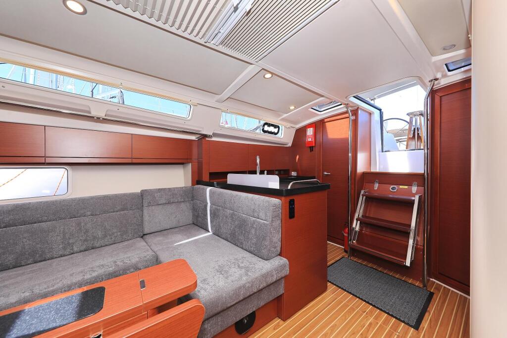 Hanse 388 Free Spirit