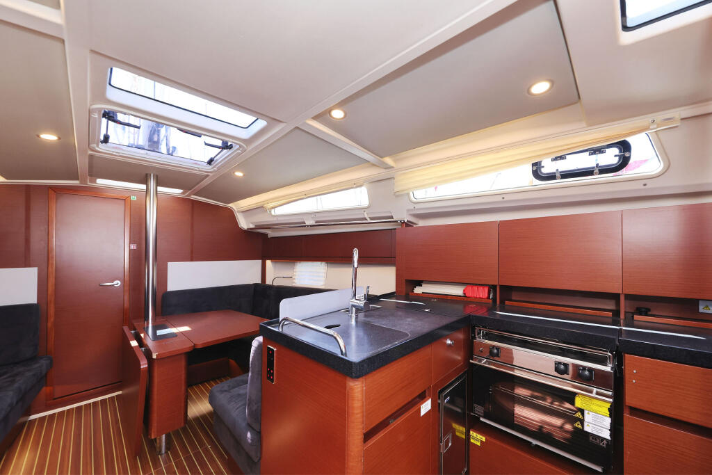 Hanse 388 Whisper