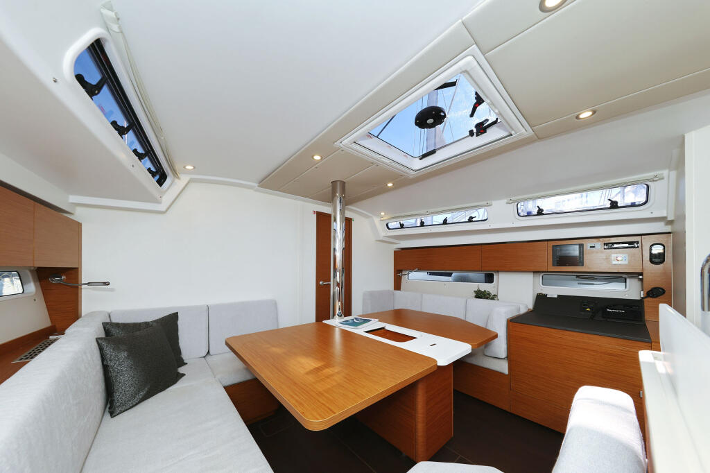Hanse 410 Bela