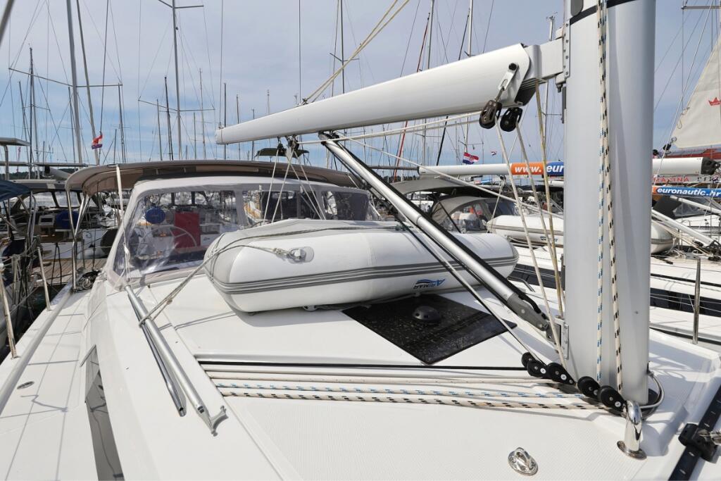 Hanse 410 Taja