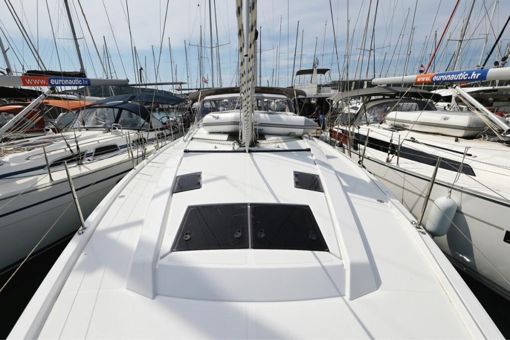 Hanse 410 Taja