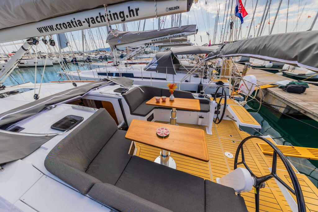 Hanse 410 Spark