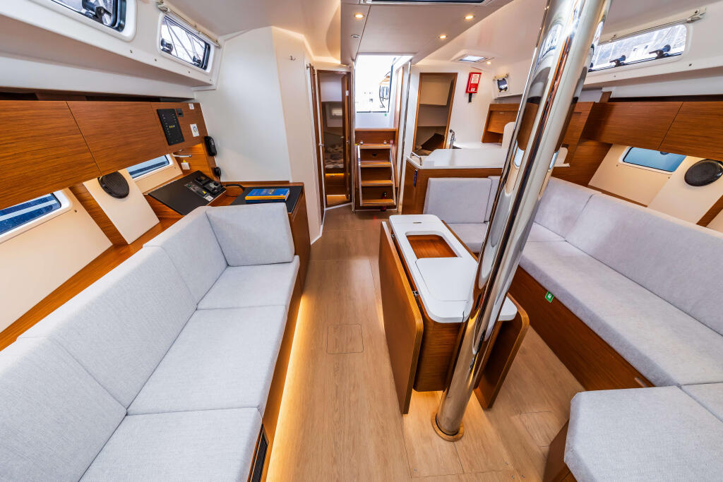 Hanse 410 Spark