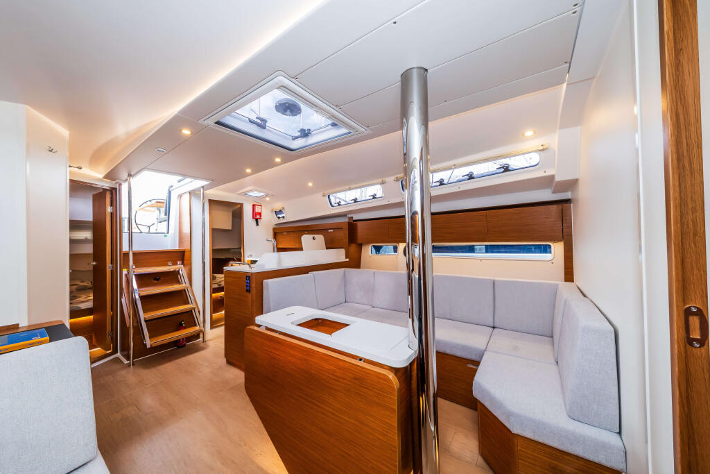 Hanse 410 Spark