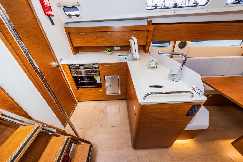 Hanse 410 Spark