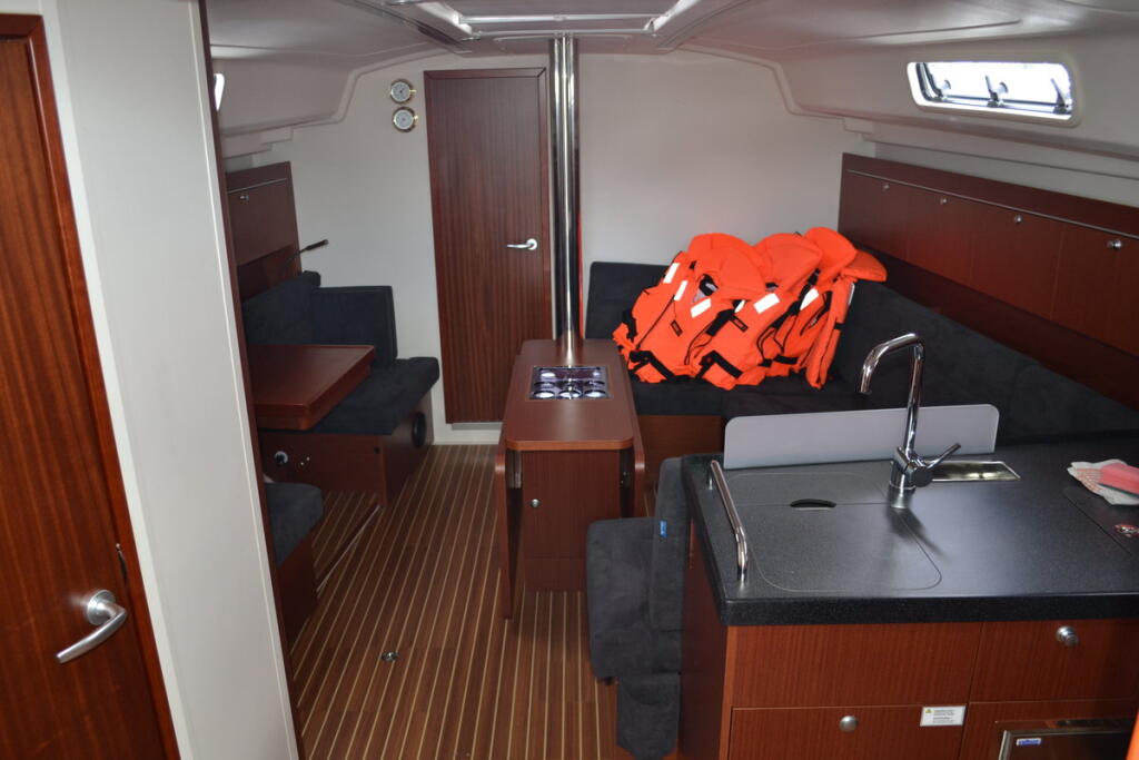 Hanse 415 Vega