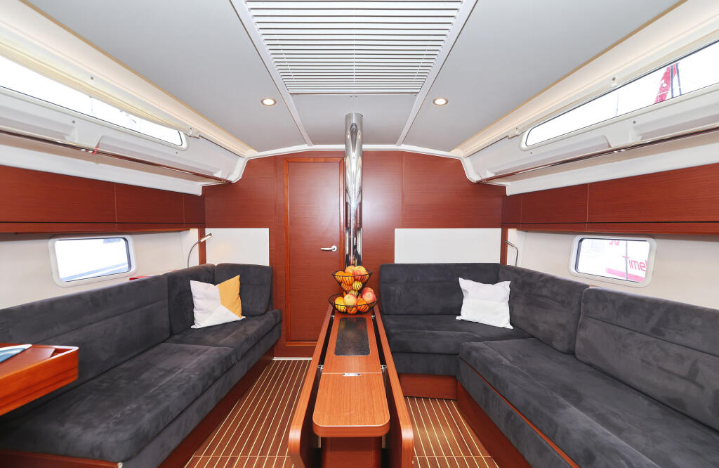 Hanse 418 Leia
