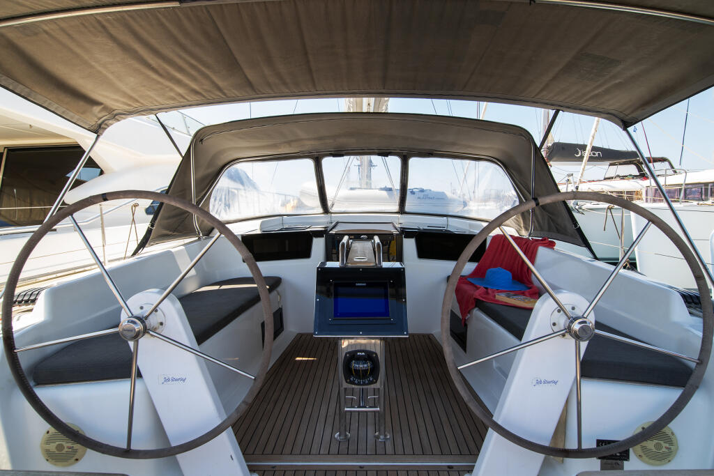Hanse 418 Azur