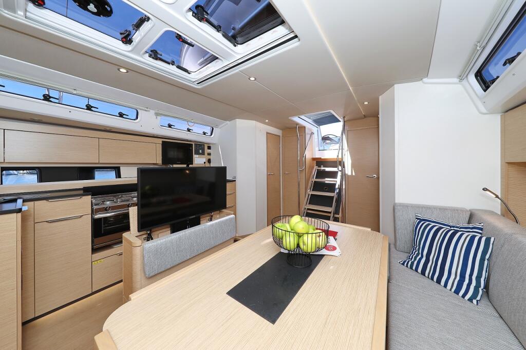 Hanse 460 Miss Moneypenny - OW