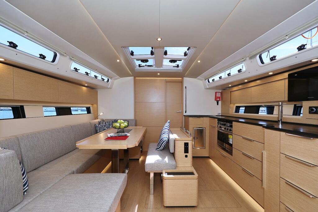 Hanse 460 Miss Moneypenny - OW