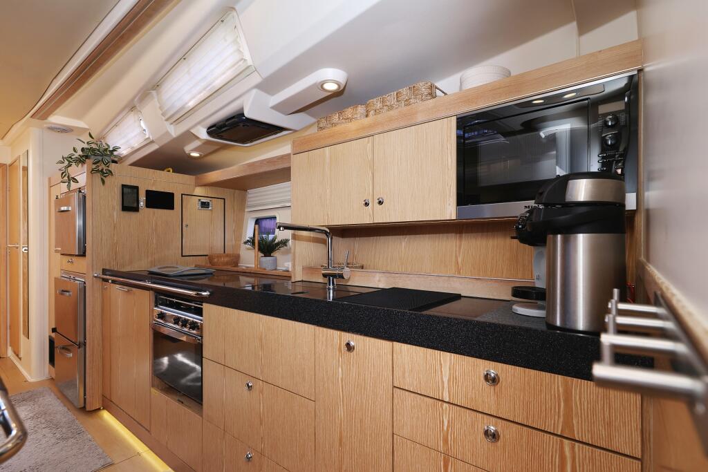 Hanse 575 Amethyst
