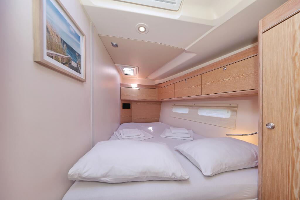 Hanse 575 Amethyst