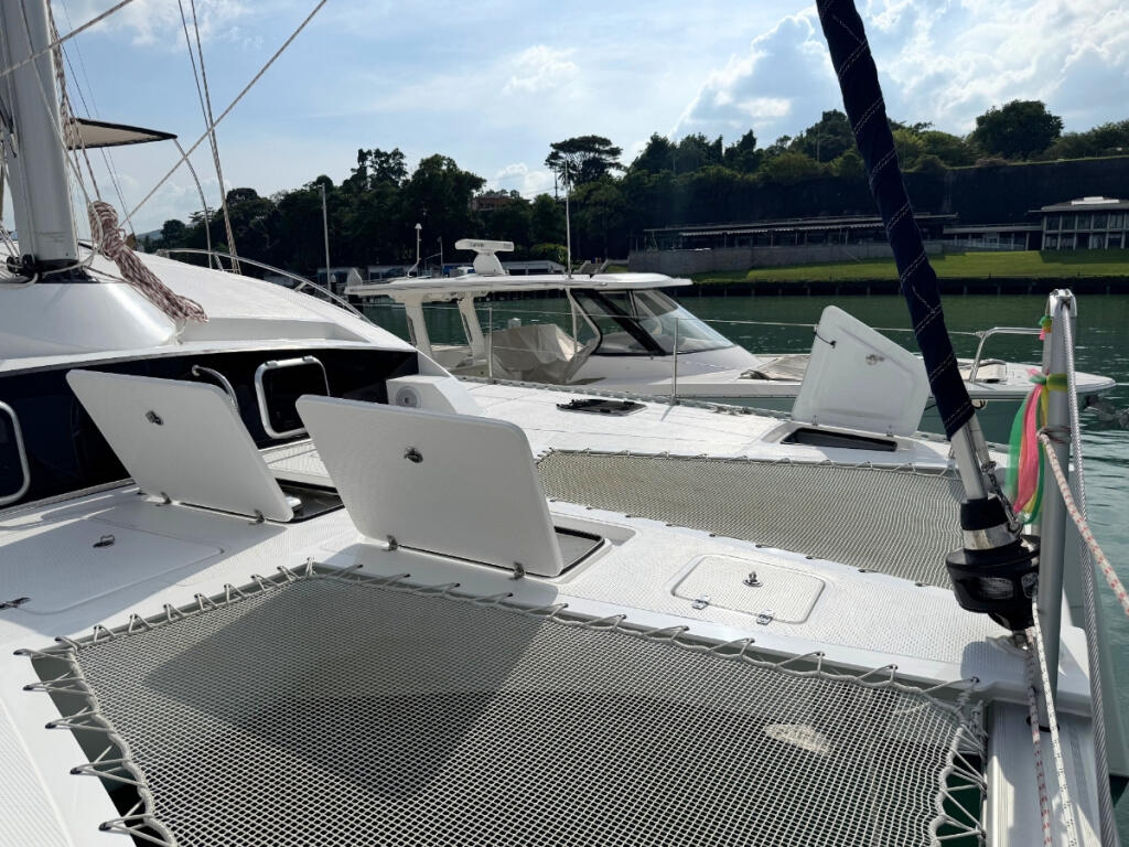 Island Spirit 410 Gauthai