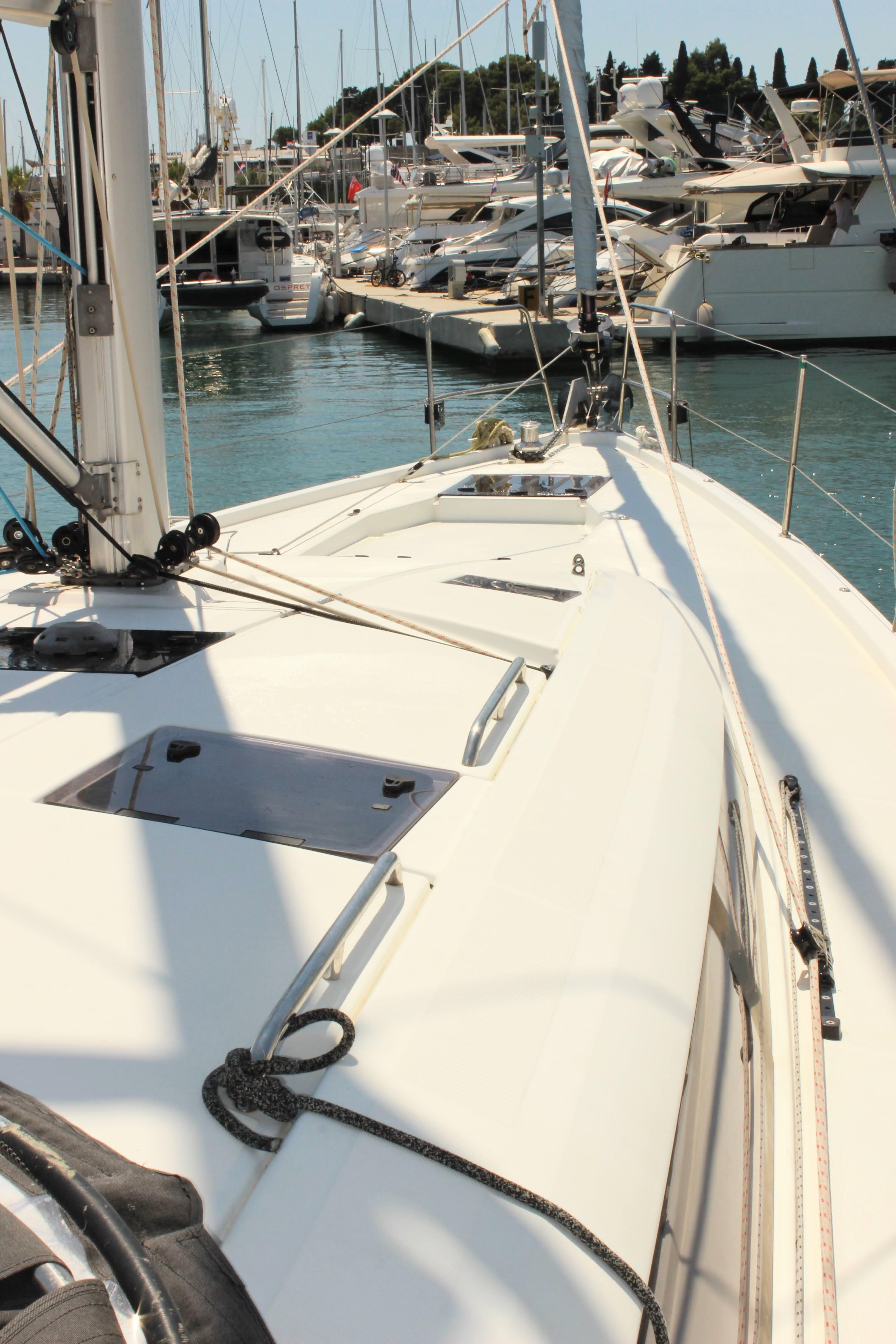 Jeanneau 54 Blue Angel