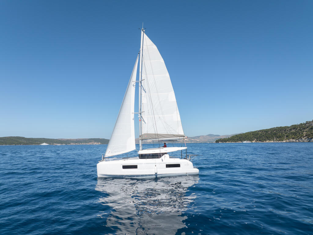 Lagoon 38 Furia