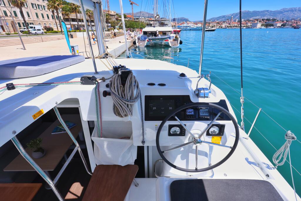 Lagoon 38 Furia