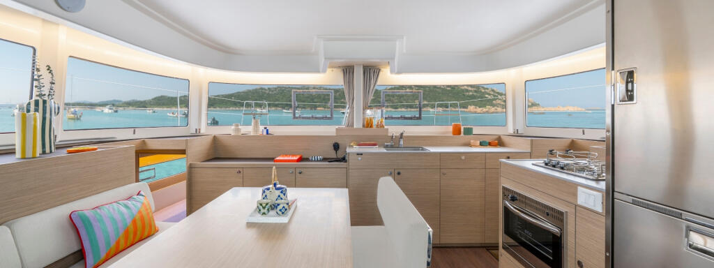 Lagoon 38 Blue Horizon