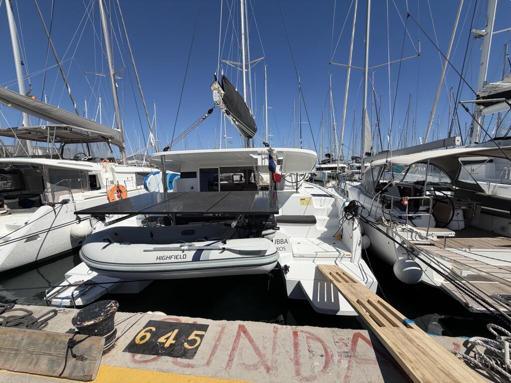 Lagoon 38 DSCHUBBA