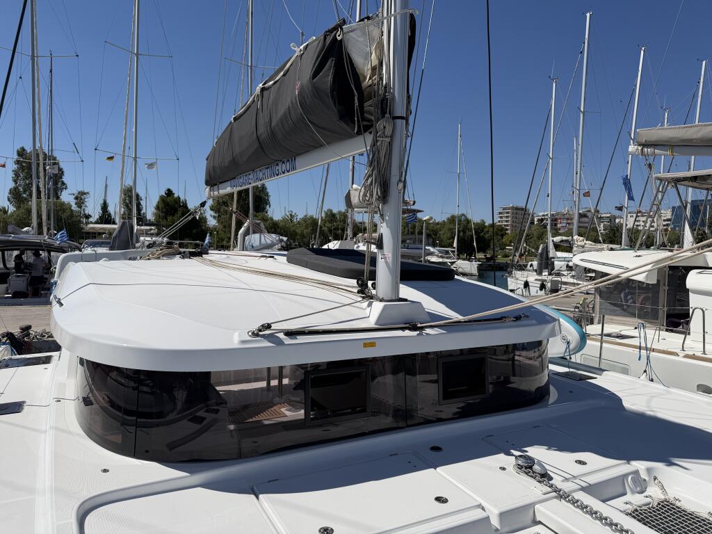 Lagoon 38 DSCHUBBA