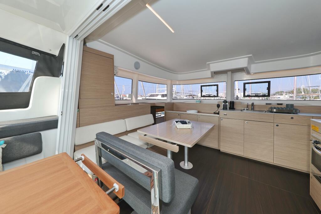 Lagoon 38 Nami