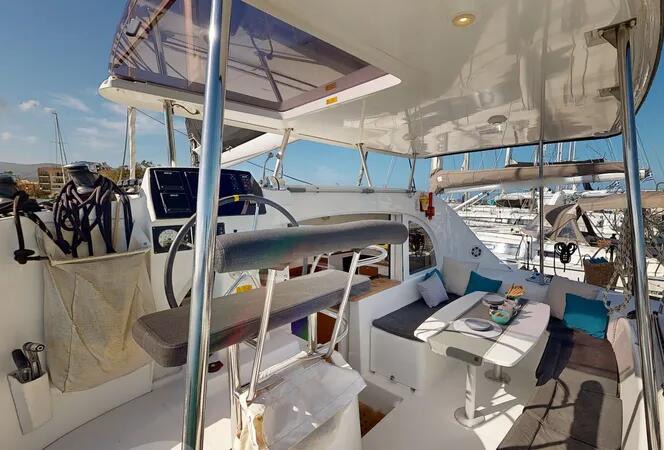 Lagoon 380 S2 Why Knot