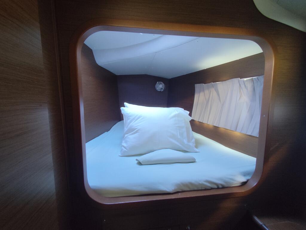 Lagoon 380 Whooper