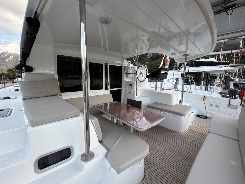 Lagoon 40 Sail Agena