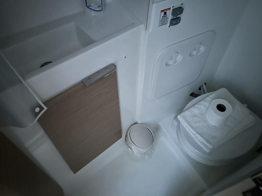 Lagoon 40 Sail Agena