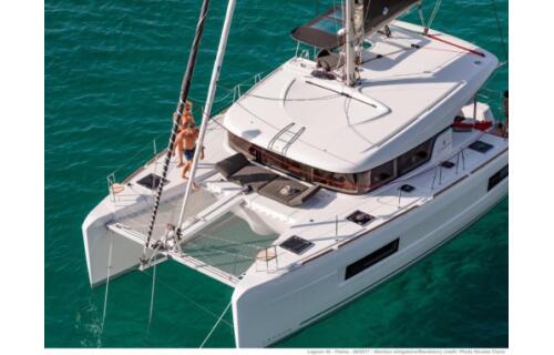 Lagoon 40 Arctic Charm