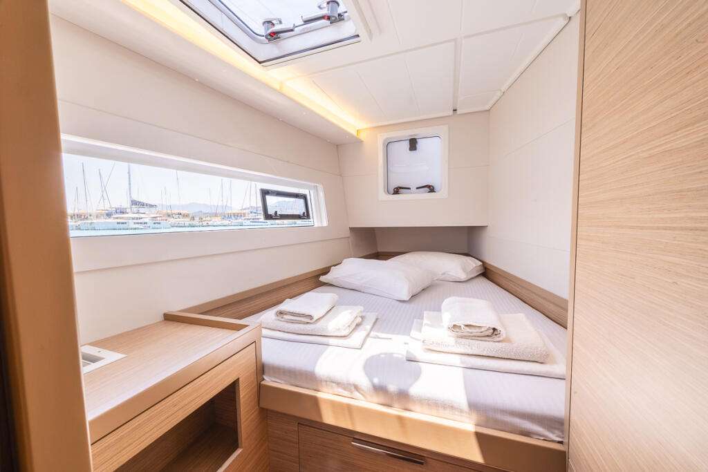 Lagoon 40 Deva