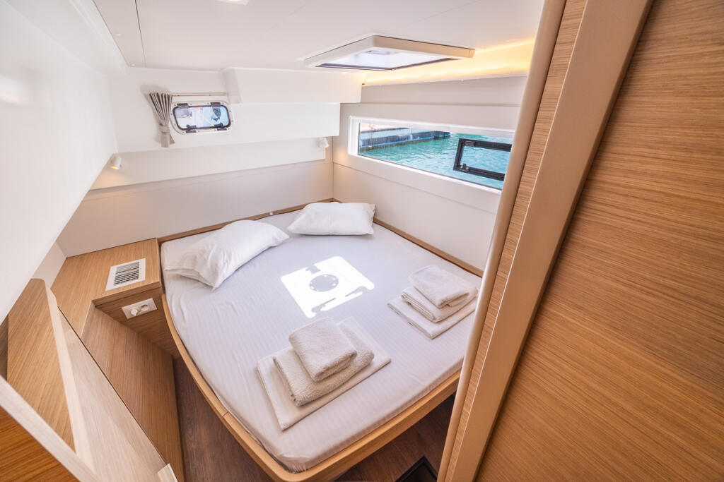 Lagoon 40 Deva
