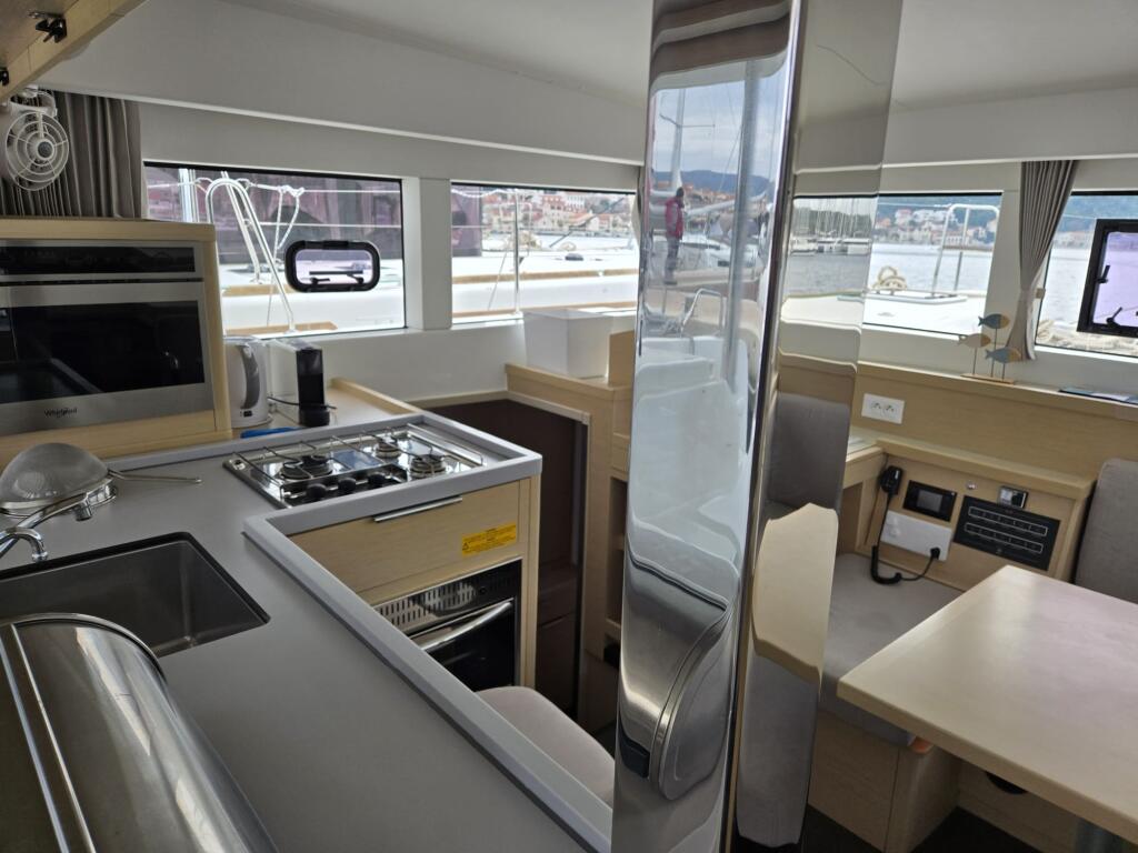 Lagoon 40 Lubina
