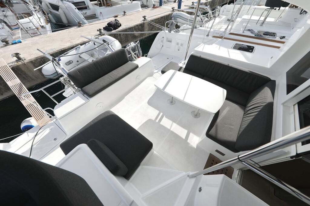 Lagoon 40 Blue Angel