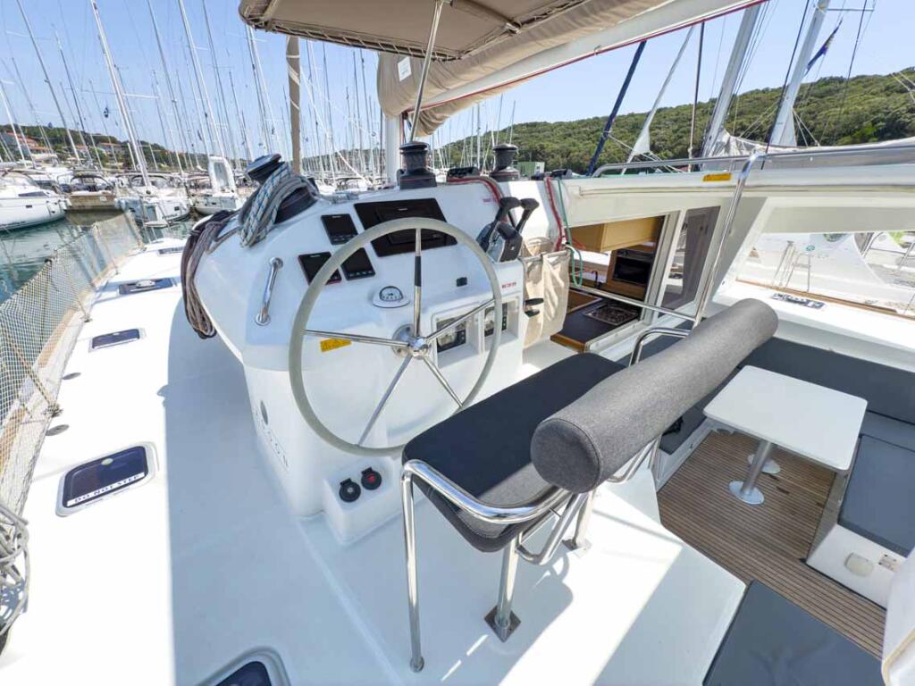 Lagoon 400 S2 Yolamare