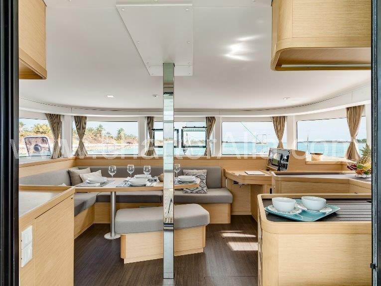 Lagoon 42 BIMINI