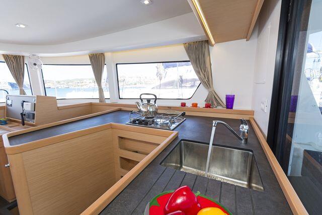 Lagoon 42 Wind Whisper 