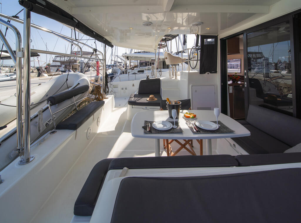 Lagoon 42 Karteria