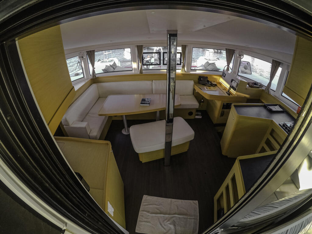 Lagoon 42 Chamotte
