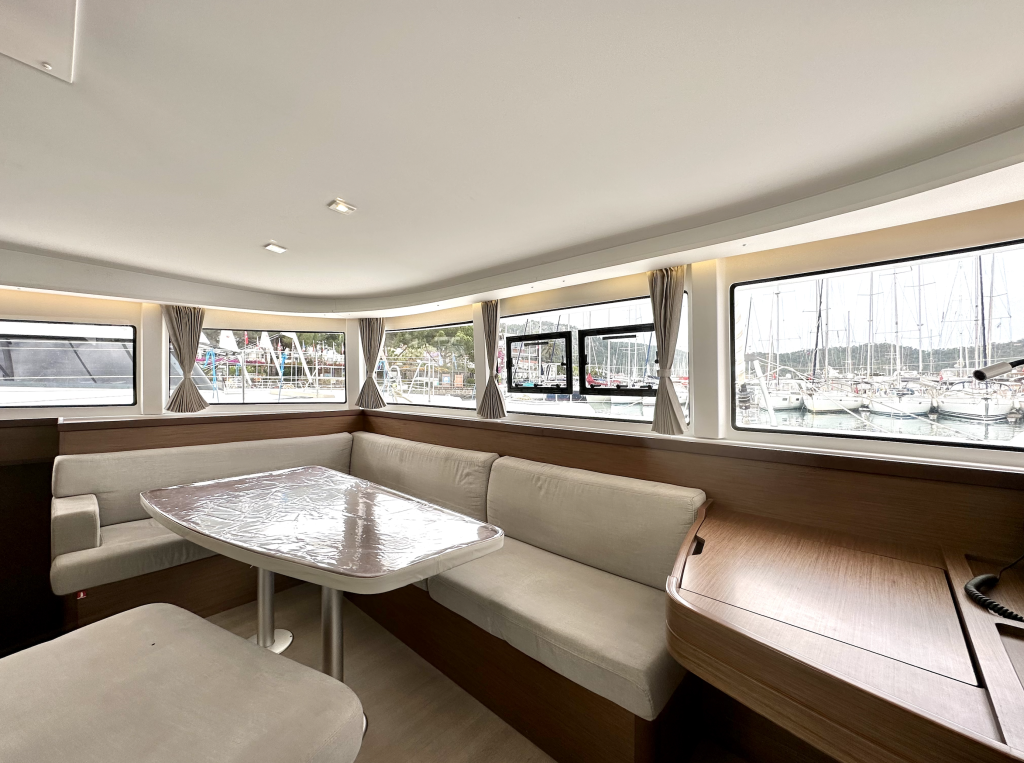 Lagoon 42 Sail Arcturus
