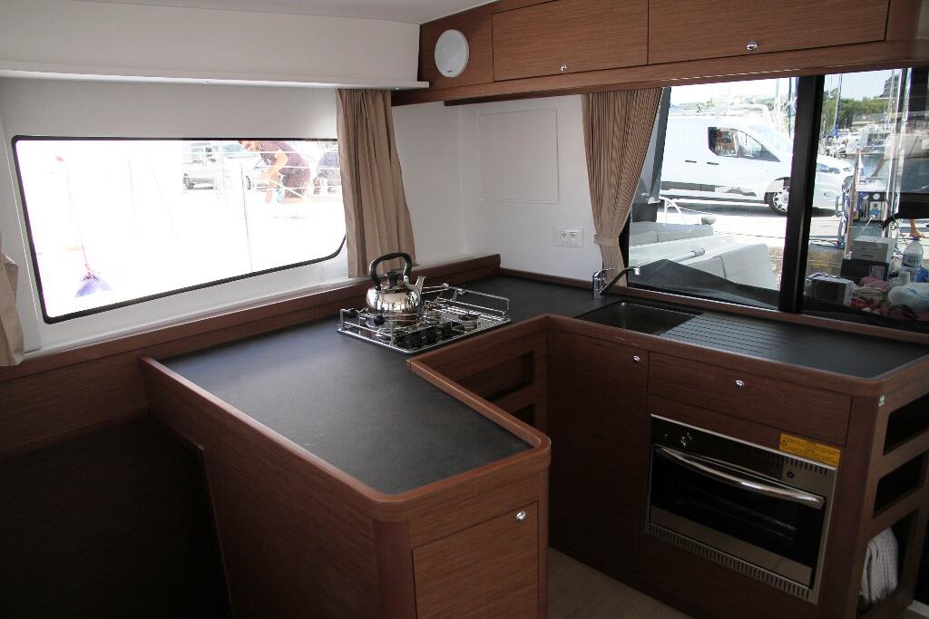 Lagoon 42 George A